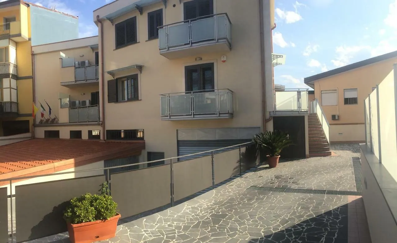 Le Tre Stelle Bed and Breakfast San Pietro Clarenza